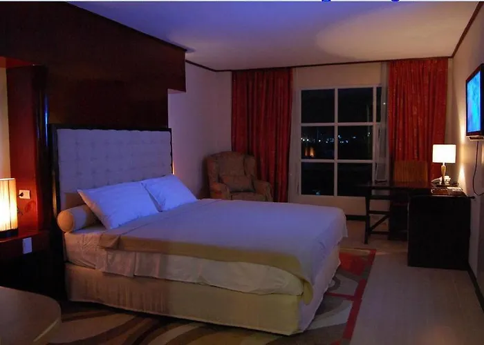 Dulcinea And Hotel 3*