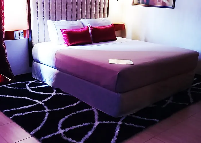 Dulcinea And 3* Lapu-Lapu City