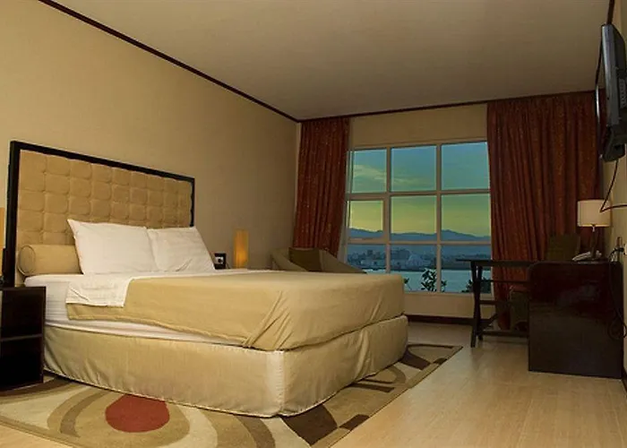 Dulcinea And Hotel 3*