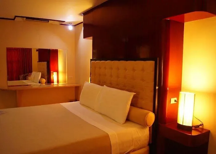 Hotel Dulcinea And 3*